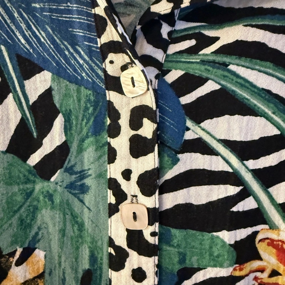 John Mark Boho Artsy floral animal Print Roll Tab Shirt Button Up Tunic  Sz S - Picture 6 of 7